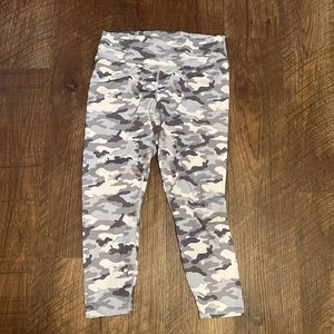 Fabletics women’s cargo pink leggings size large